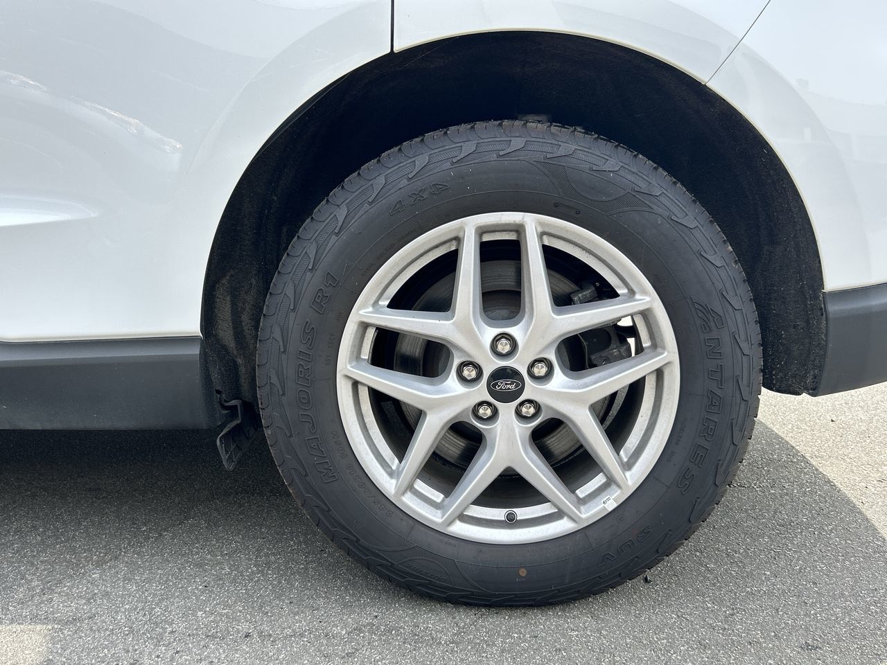 2023 Ford Edge