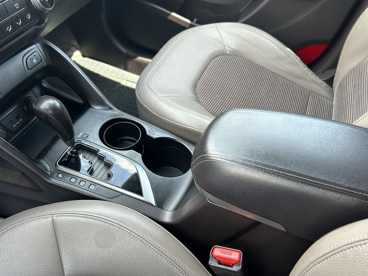 2010 Hyundai Tucson in Vancouver, British Columbia