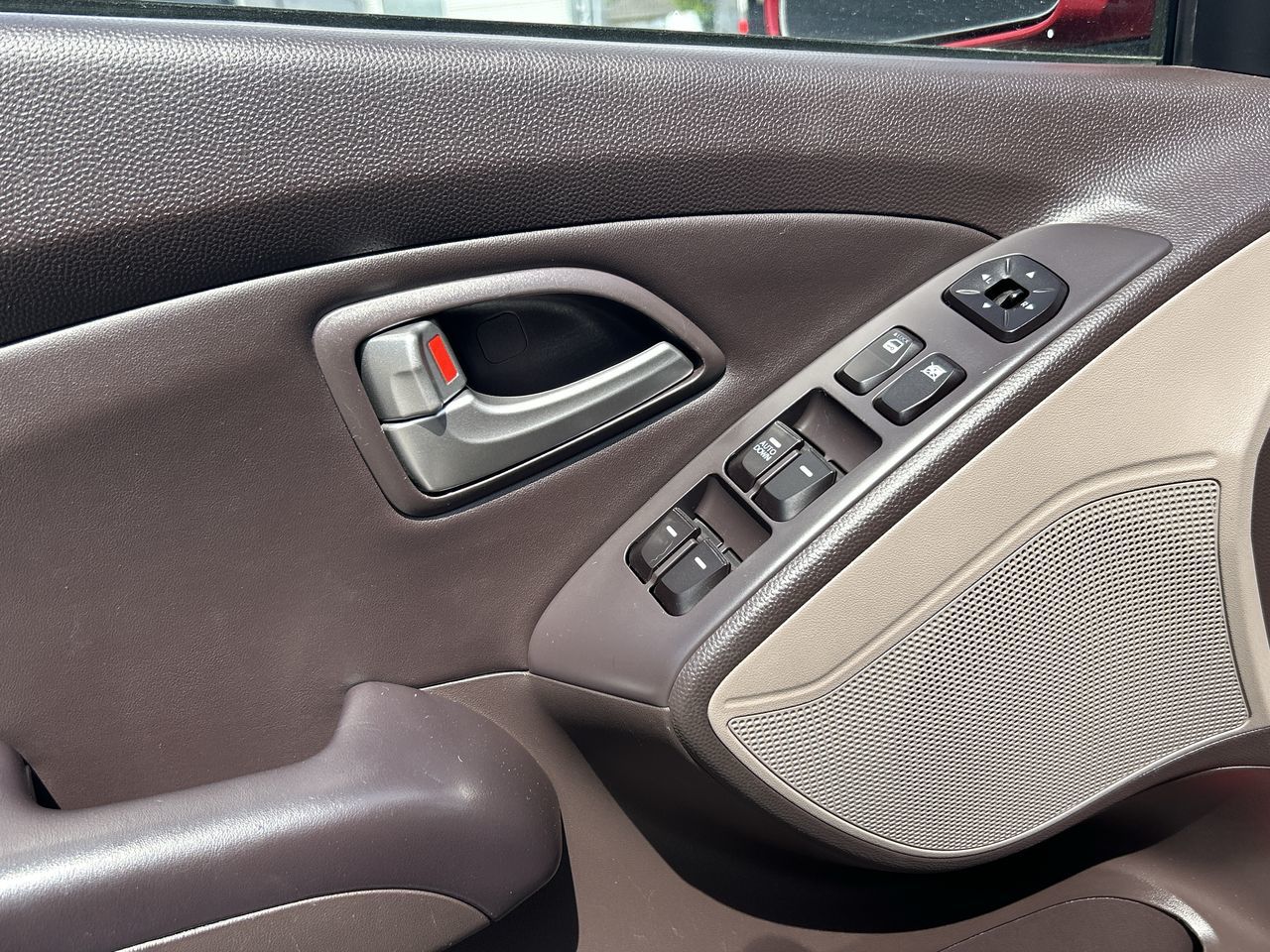 2010 Hyundai Tucson in Vancouver, British Columbia