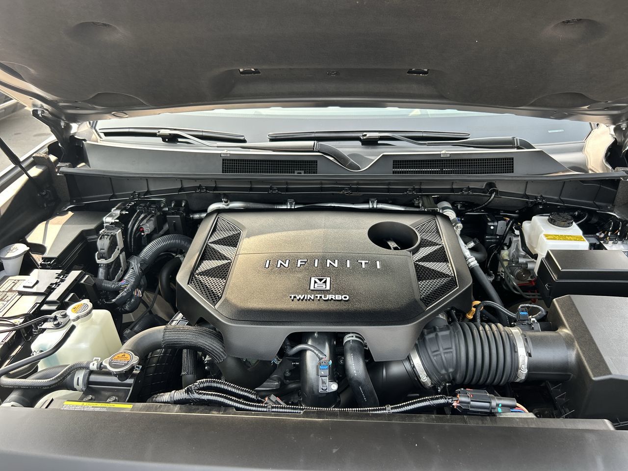 Infiniti QX80  2025 à Vancouver, Colombie-Britannique