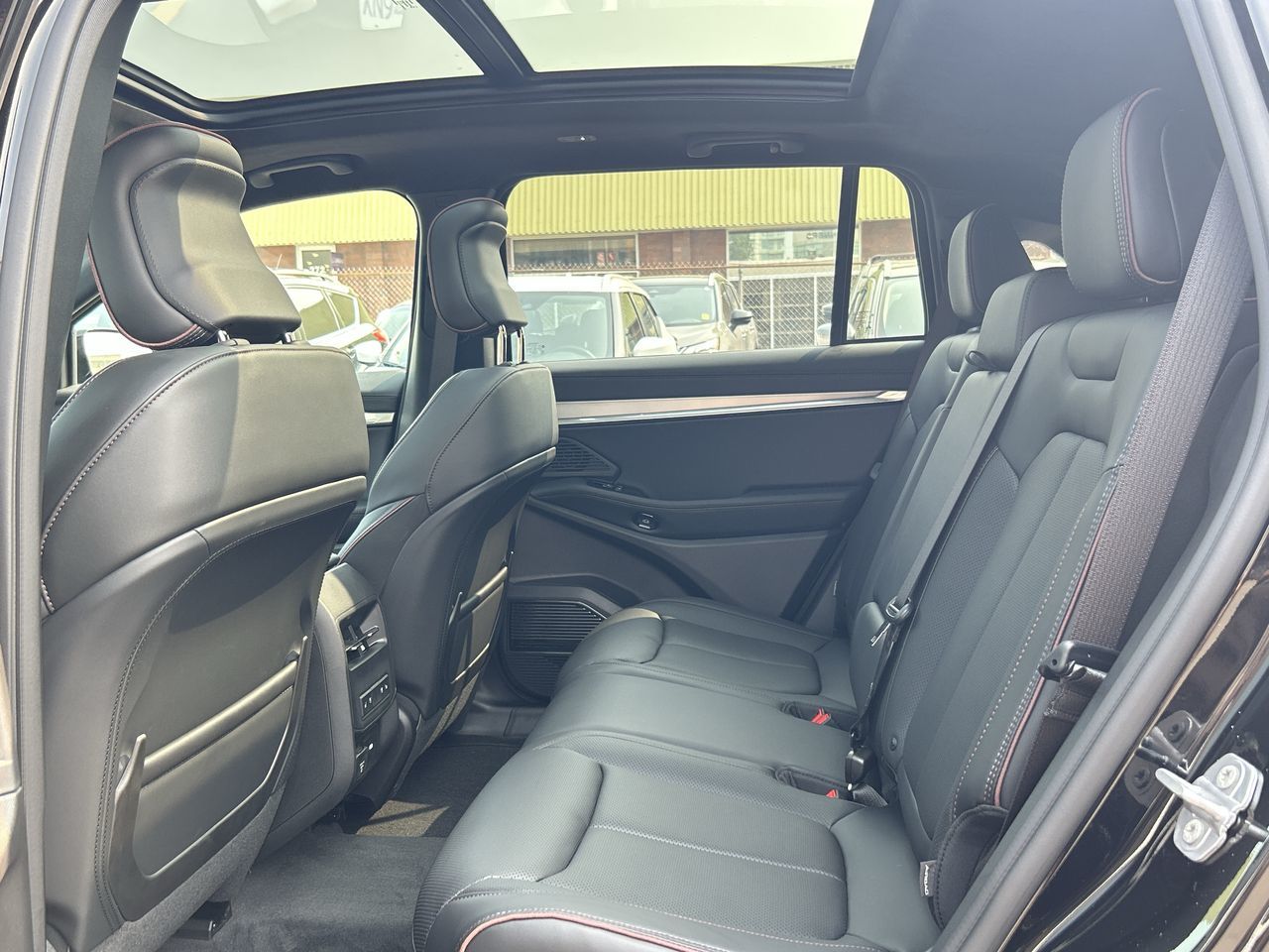 2024 Jeep Wagoneer S