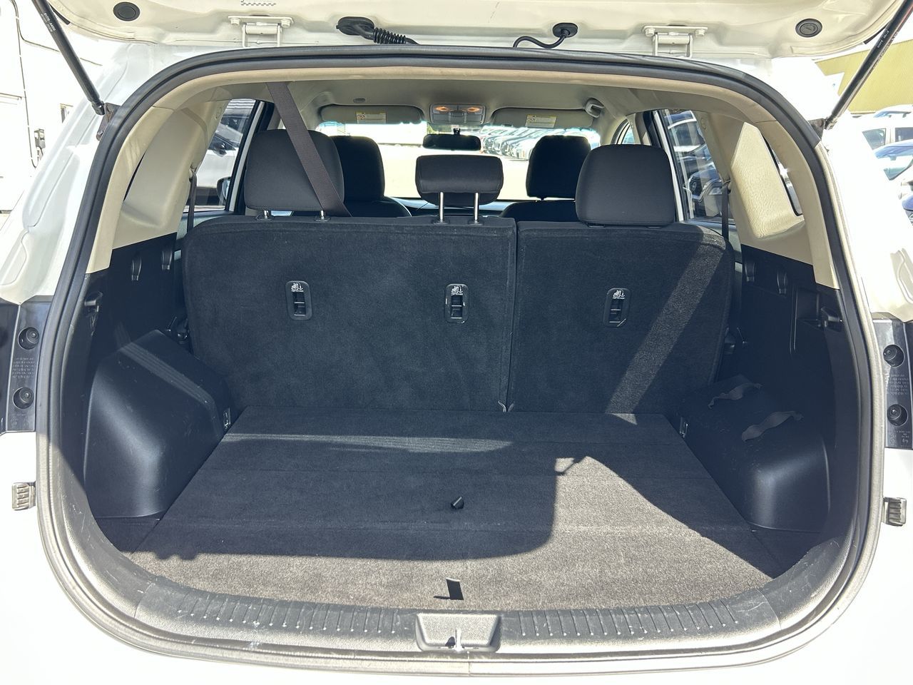 2014 Kia Rondo in Vancouver, British Columbia