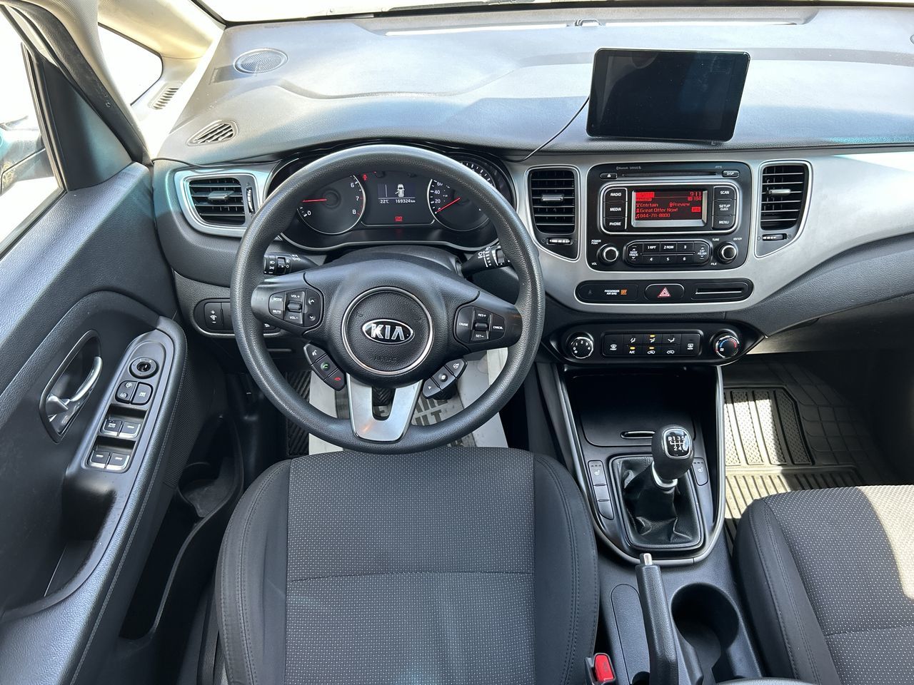 2014 Kia Rondo in Vancouver, British Columbia