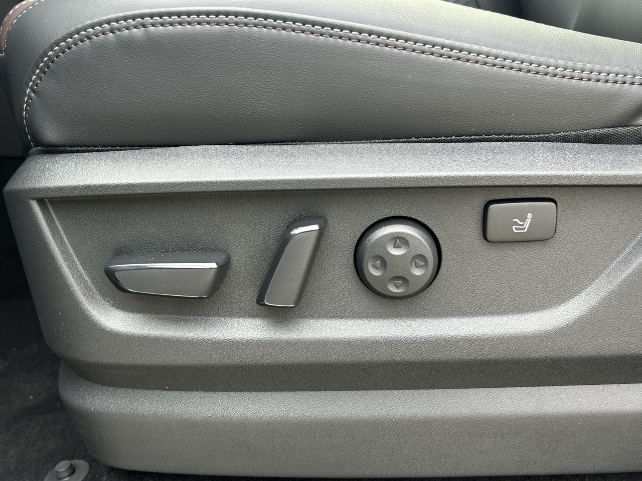 2025 Nissan Armada in Vancouver, British Columbia