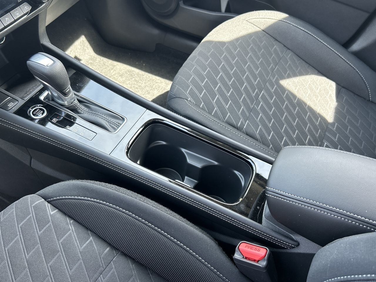 2025 Nissan Kicks Play in Vancouver, British Columbia