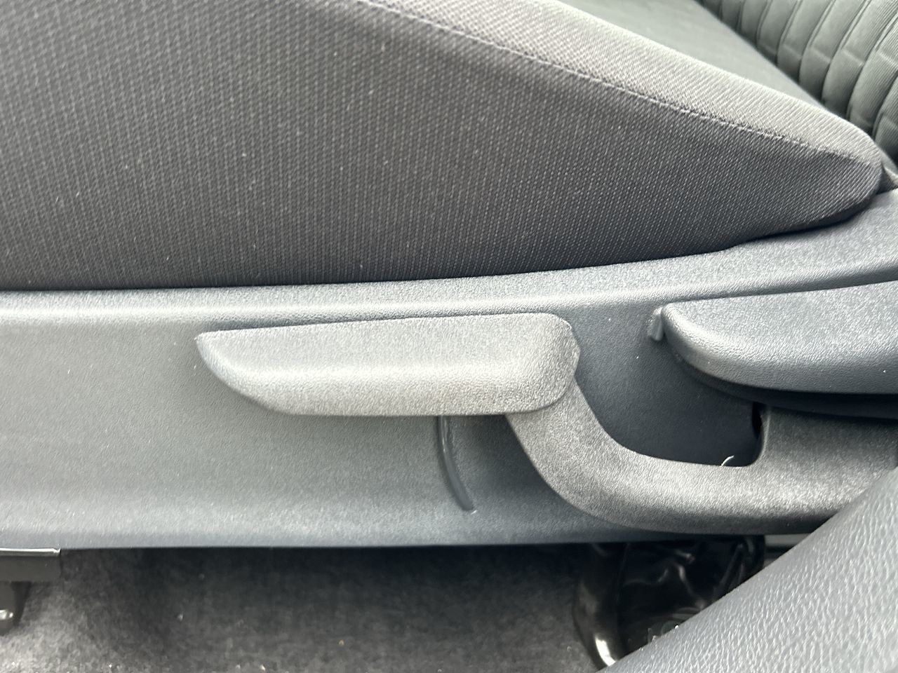 2025 Nissan Kicks Play in Vancouver, British Columbia