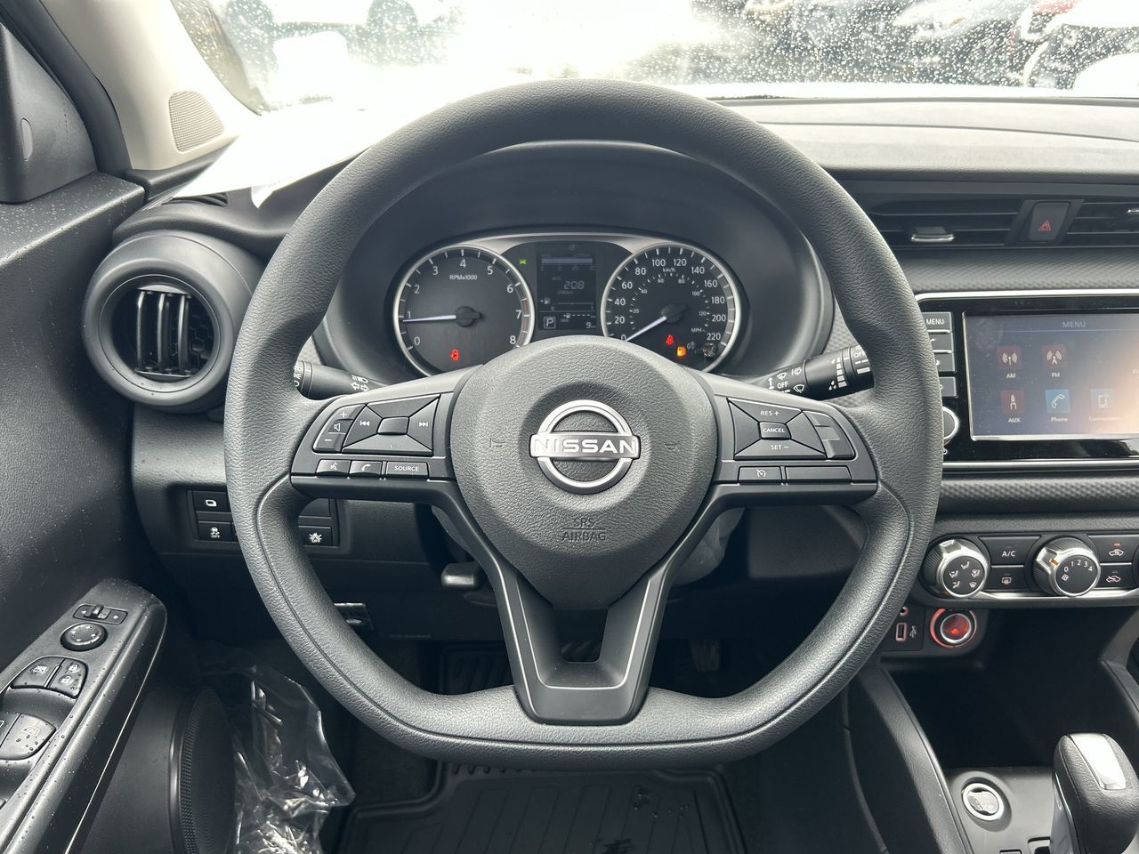 2025 Nissan Kicks Play in Vancouver, British Columbia