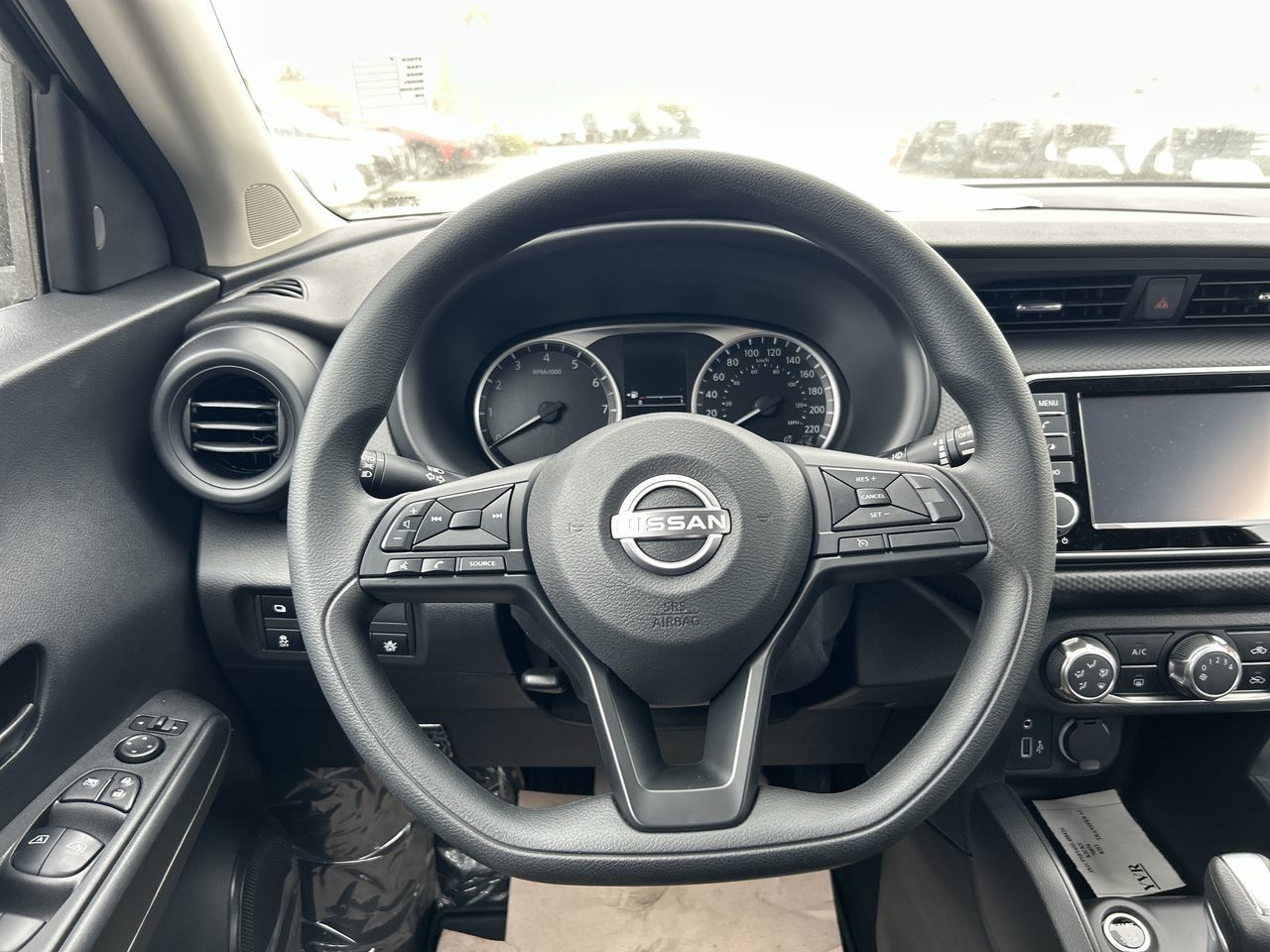2025 Nissan Kicks Play in Vancouver, British Columbia