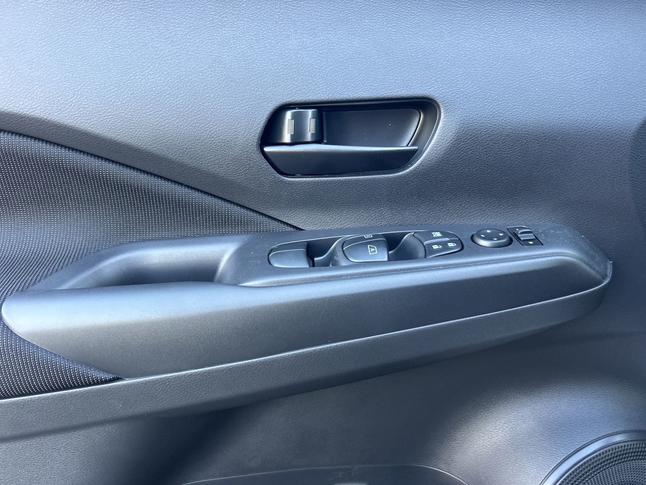 2025 Nissan Kicks Play in Vancouver, British Columbia