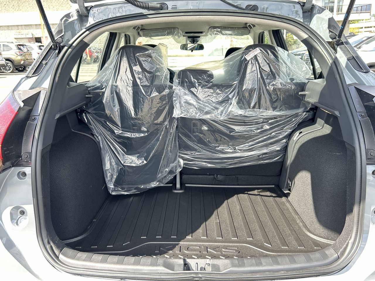 2025 Nissan Kicks Play in Vancouver, British Columbia