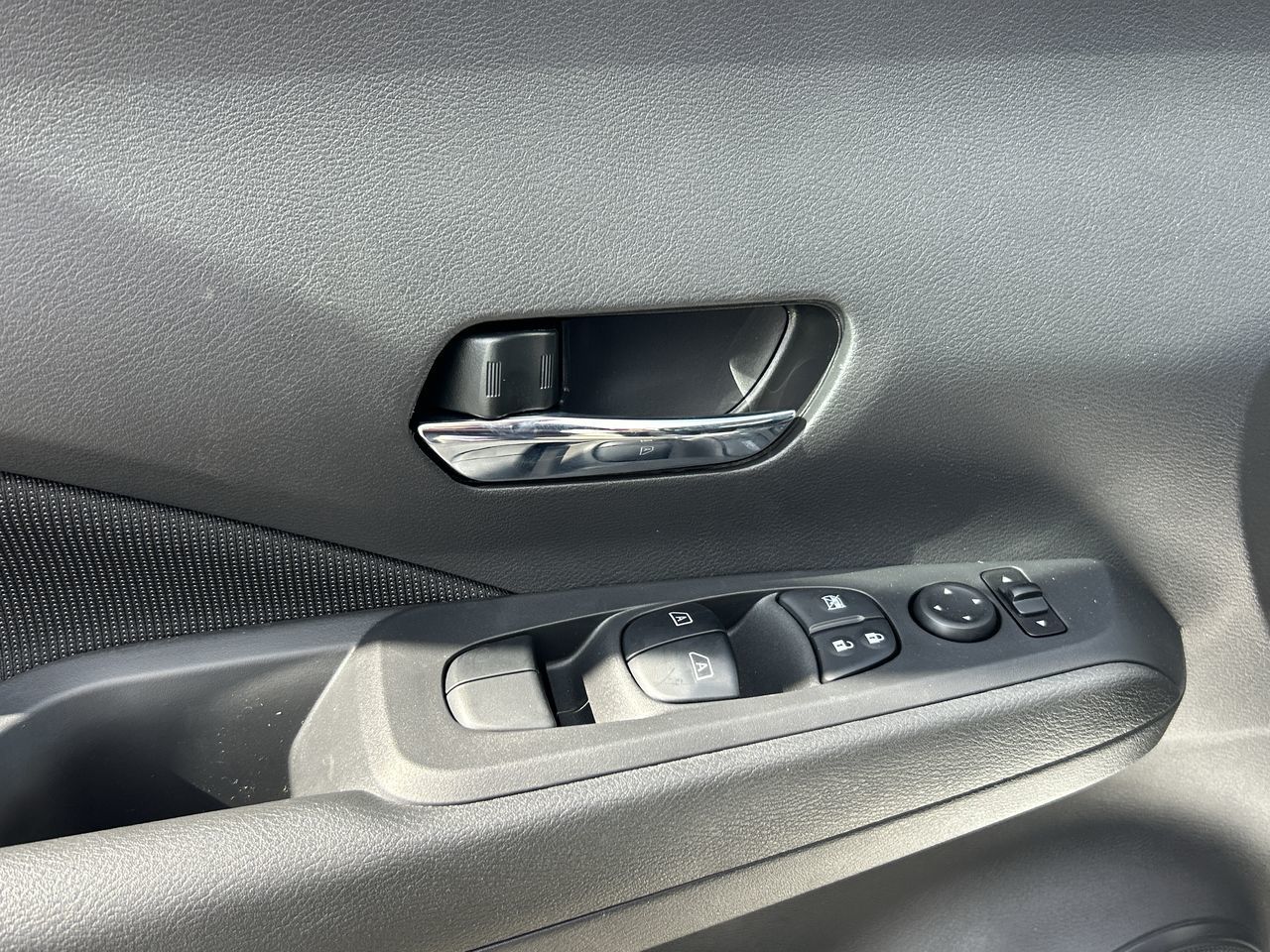 2025 Nissan Kicks Play in Vancouver, British Columbia