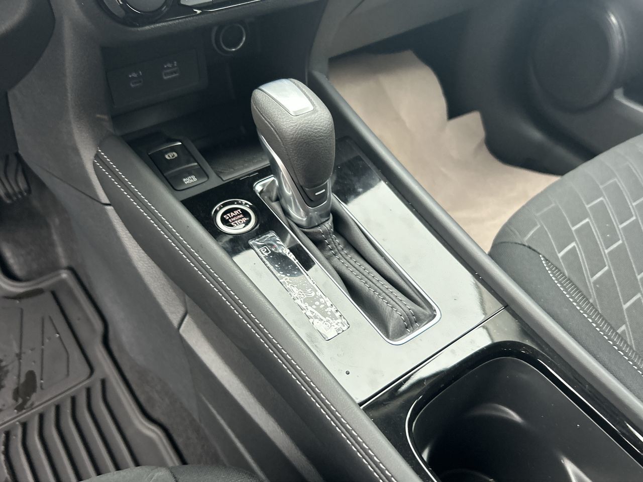 2025 Nissan Kicks Play in Vancouver, British Columbia