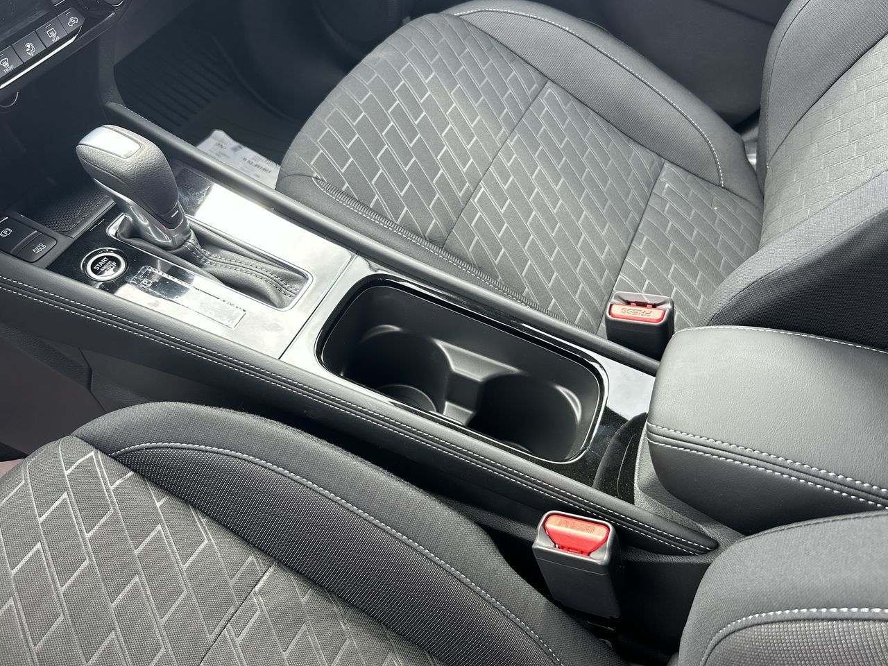 2025 Nissan Kicks Play in Vancouver, British Columbia