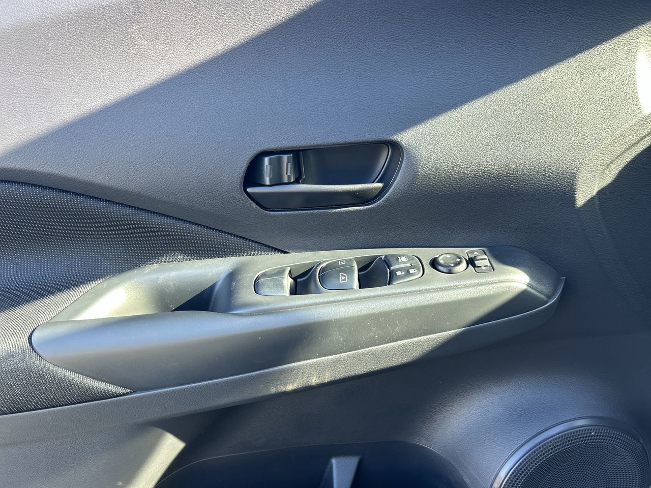 2025 Nissan Kicks Play in Vancouver, British Columbia