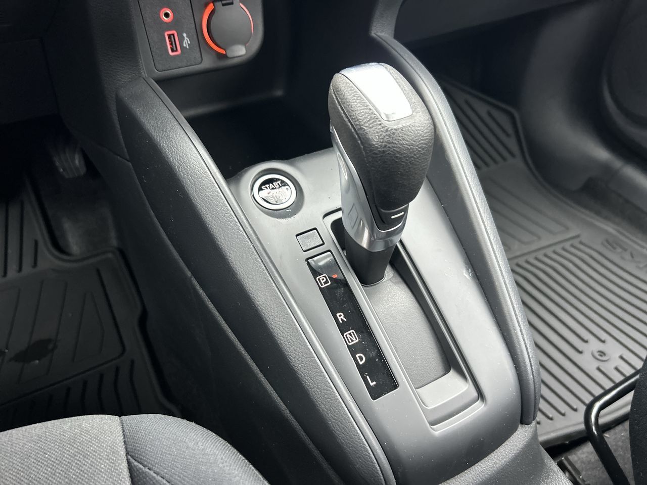 Nissan Kicks Play  2025 à Vancouver, Colombie-Britannique