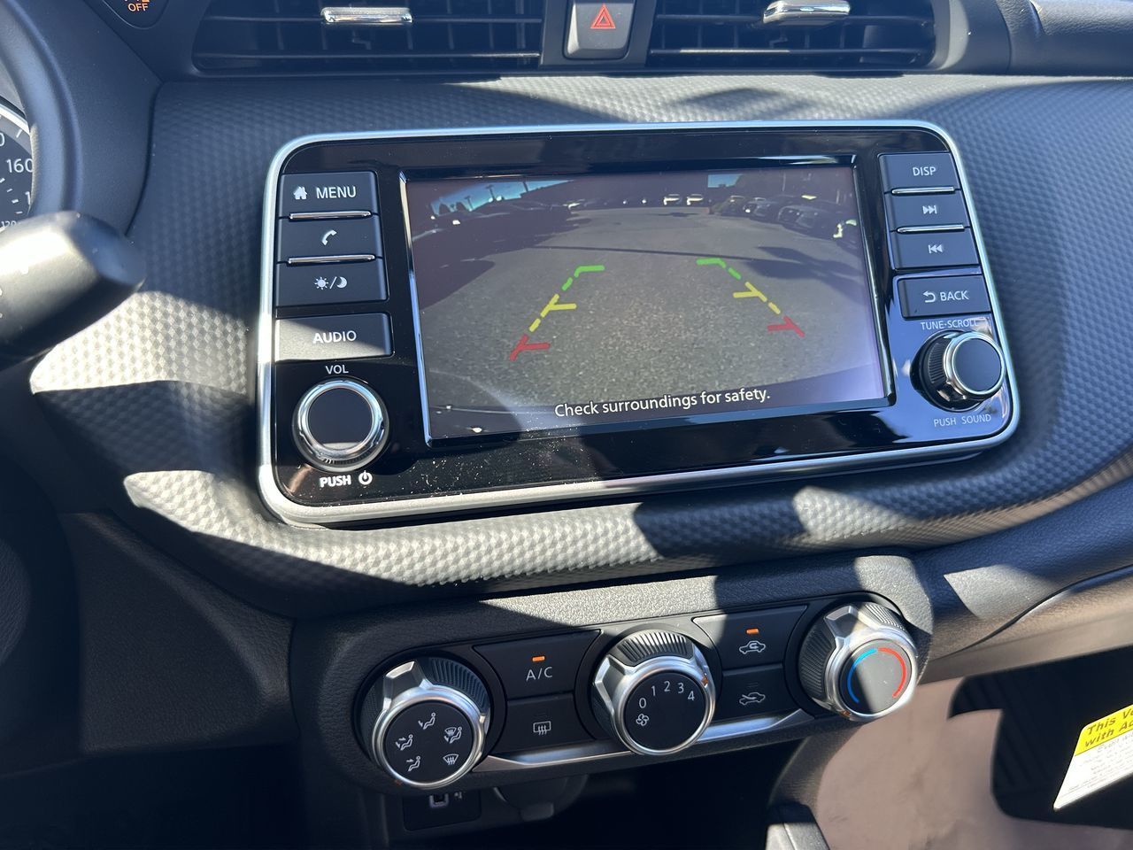 2025 Nissan Kicks Play