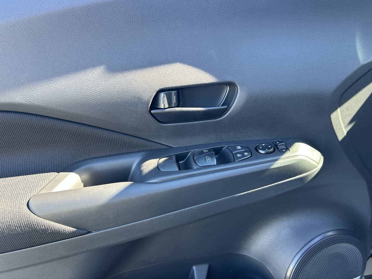 2025 Nissan Kicks Play in Vancouver, British Columbia