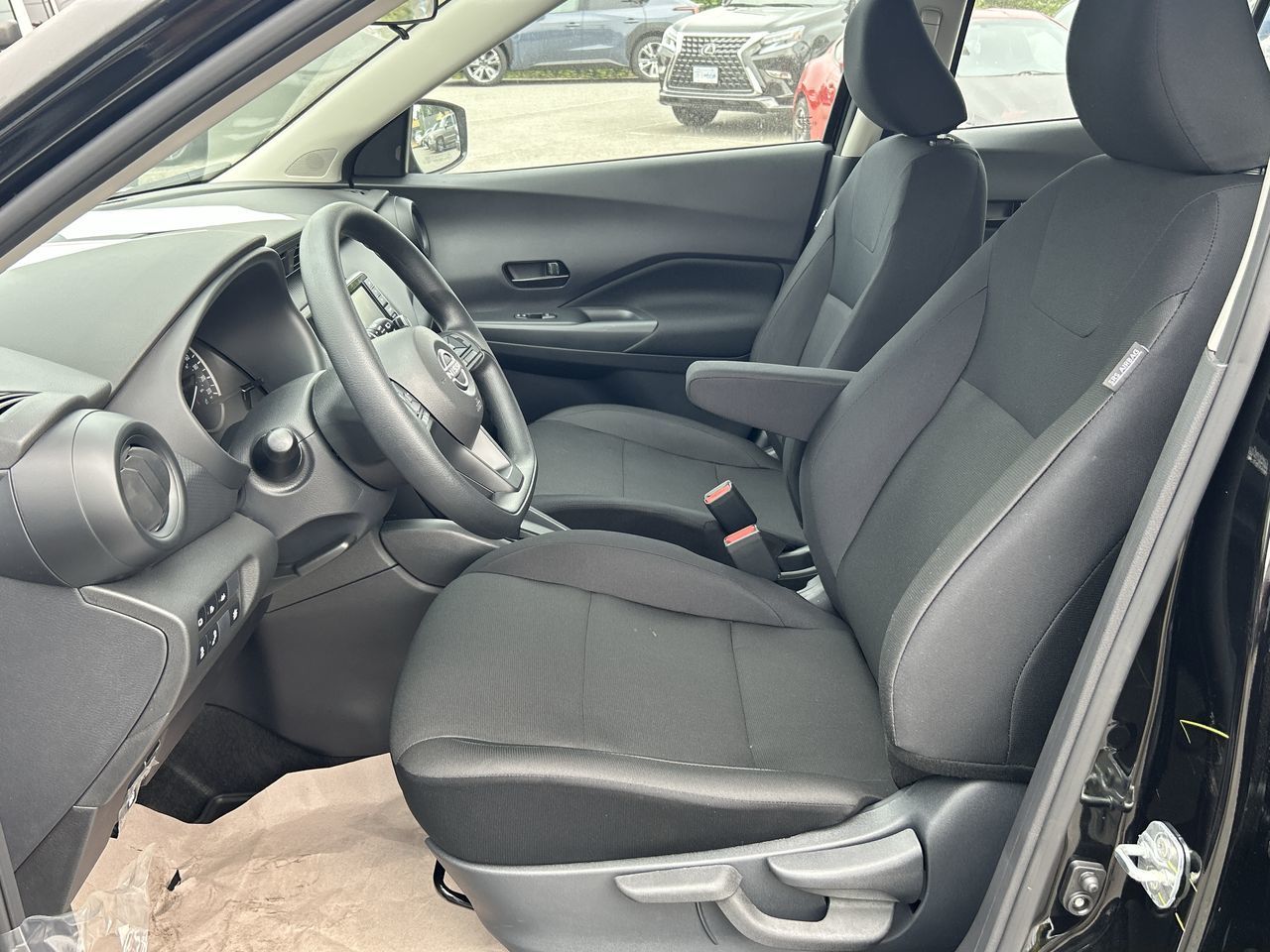 2025 Nissan Kicks Play in Vancouver, British Columbia