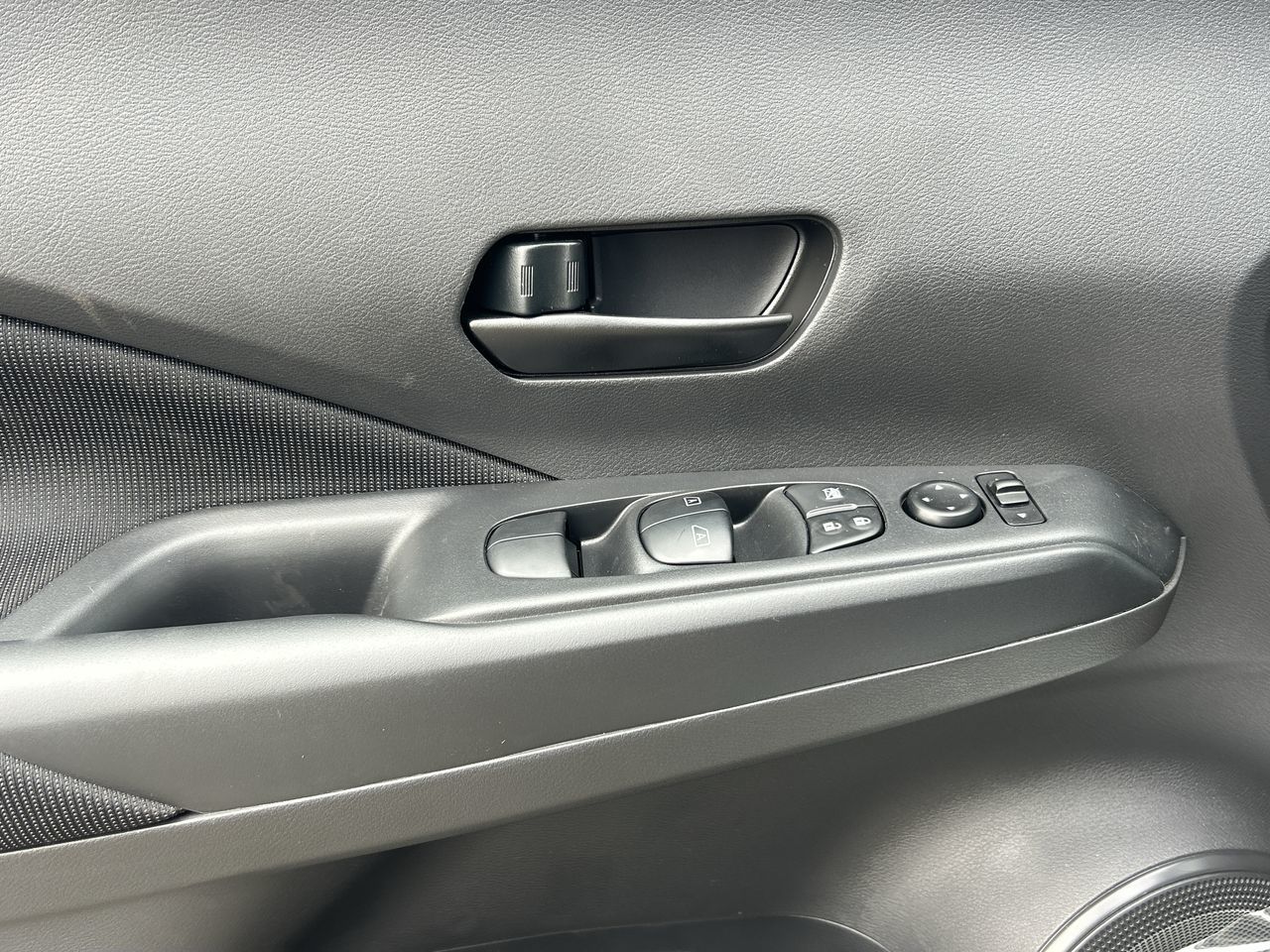 2025 Nissan Kicks Play in Vancouver, British Columbia