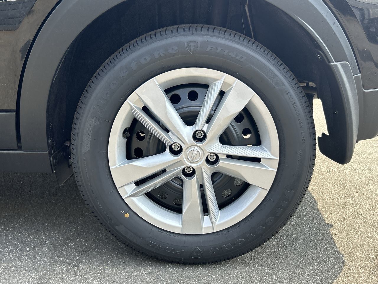 2025 Nissan Kicks Play