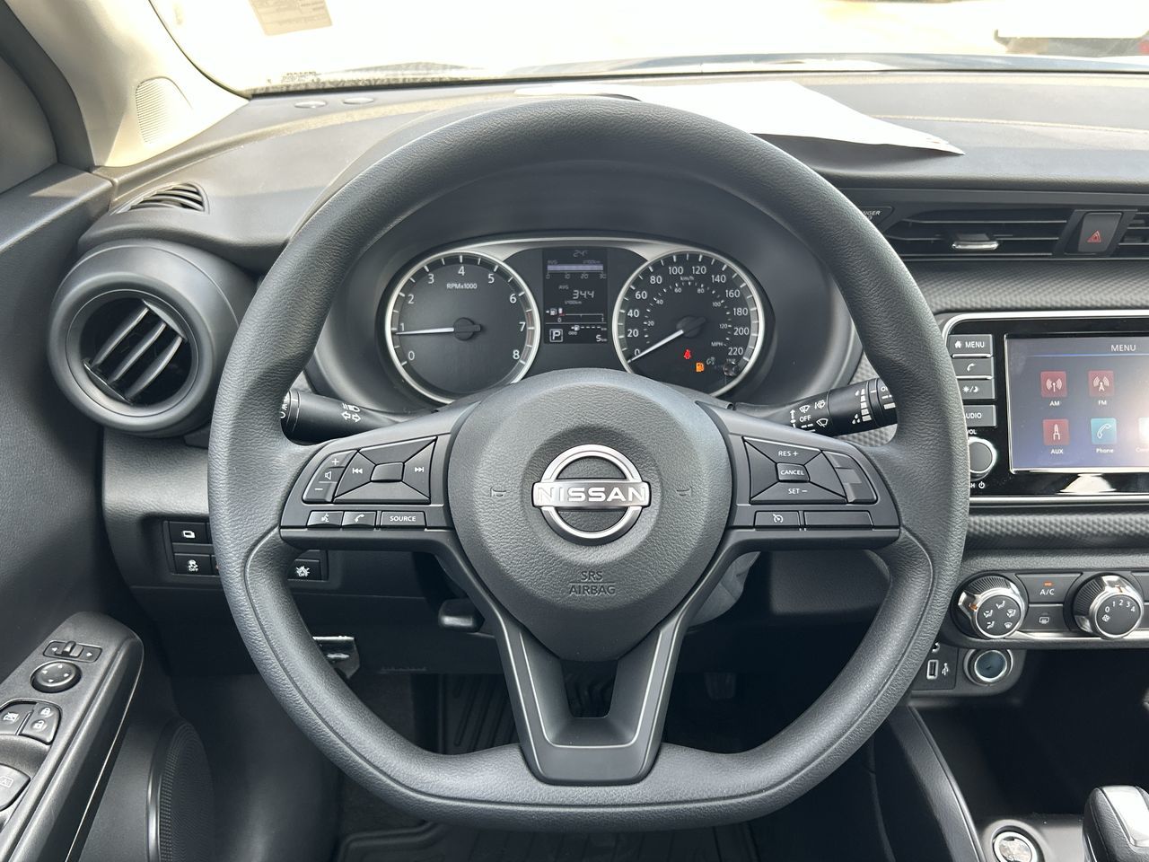 2025 Nissan Kicks Play