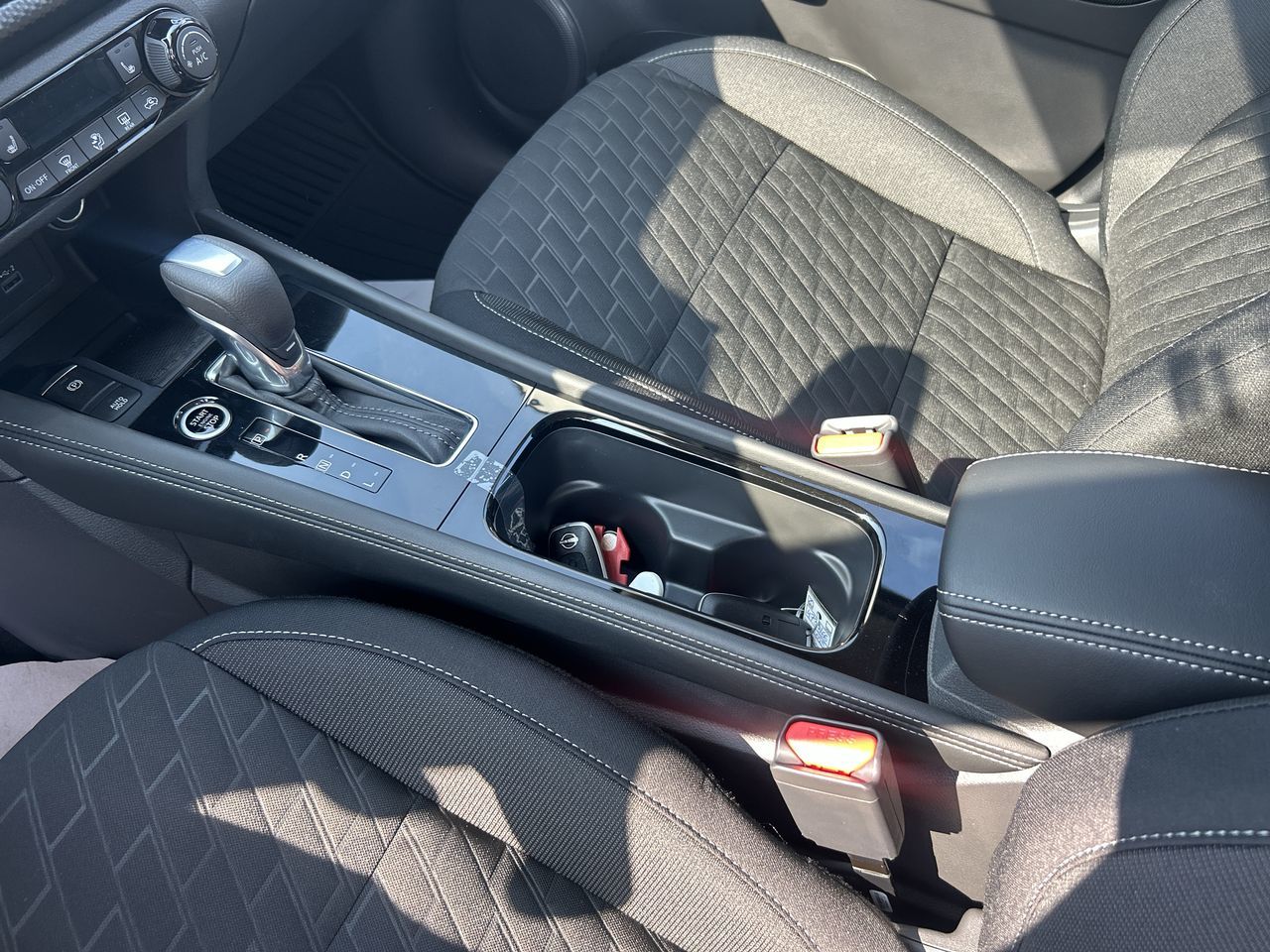 2025 Nissan Kicks Play