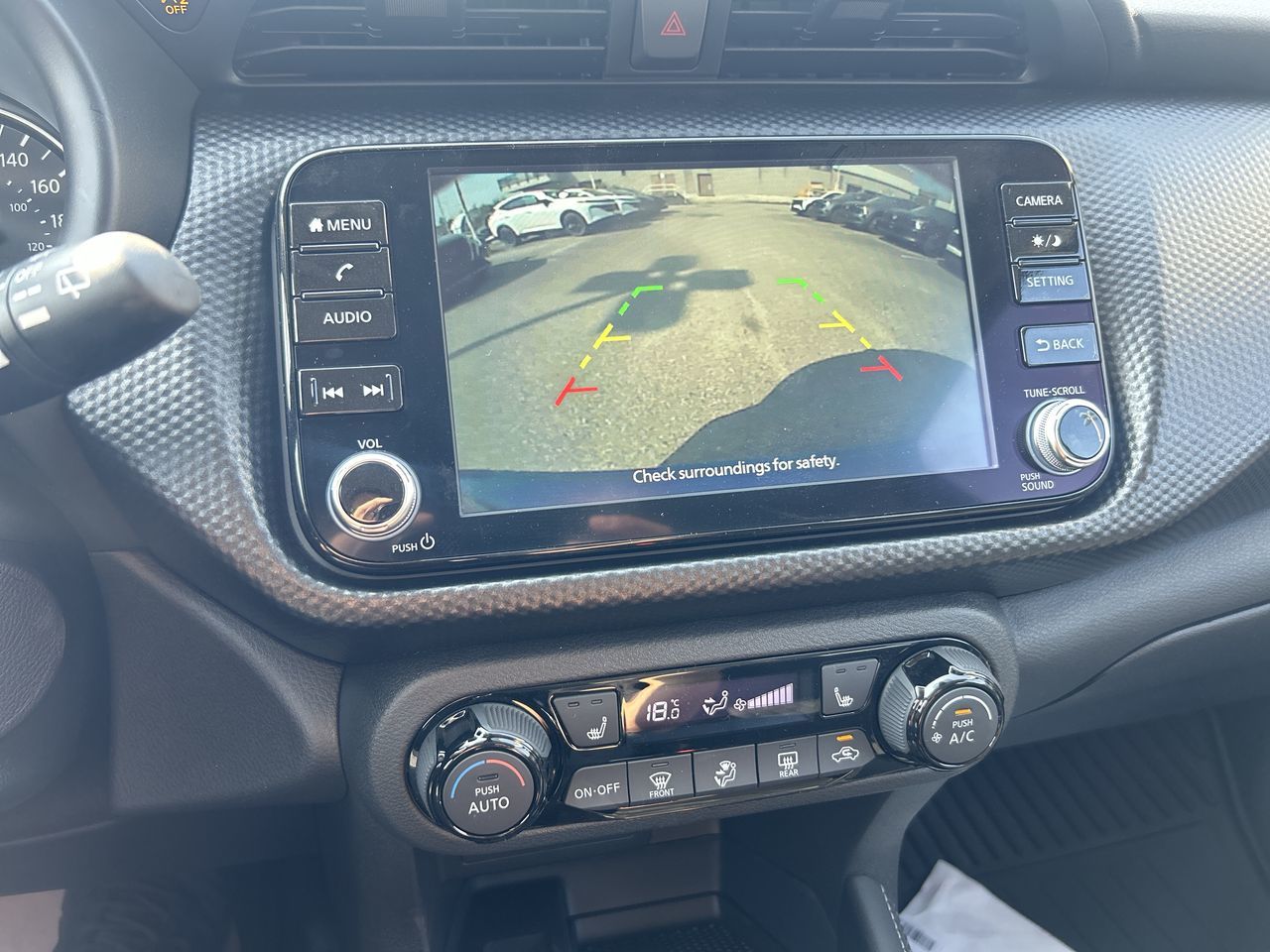 2025 Nissan Kicks Play