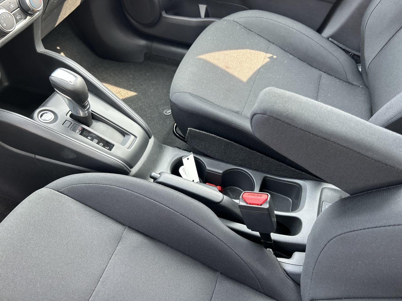 2025 Nissan Kicks Play