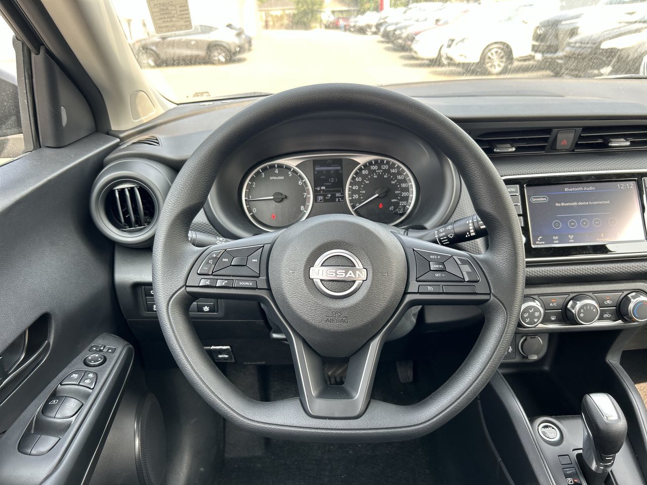 2025 Nissan Kicks Play