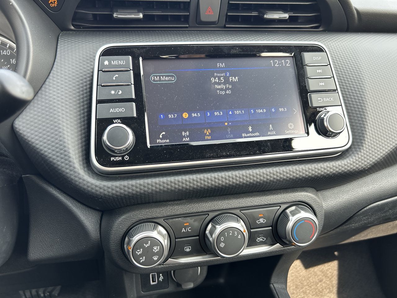 2025 Nissan Kicks Play