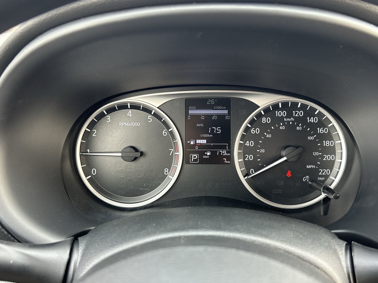 2025 Nissan Kicks Play