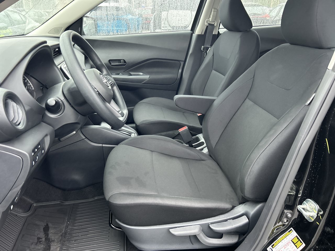 2025 Nissan Kicks Play in Vancouver, British Columbia