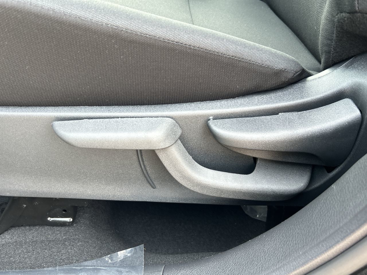 2025 Nissan Kicks Play in Vancouver, British Columbia