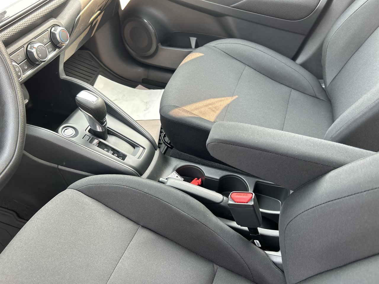 2025 Nissan Kicks Play