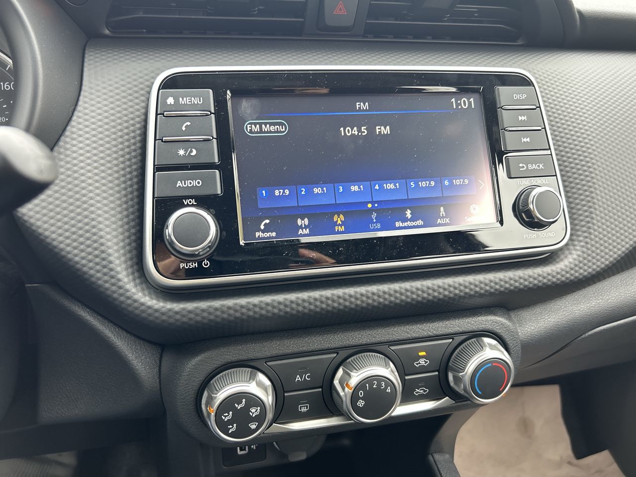 2025 Nissan Kicks Play in Vancouver, British Columbia