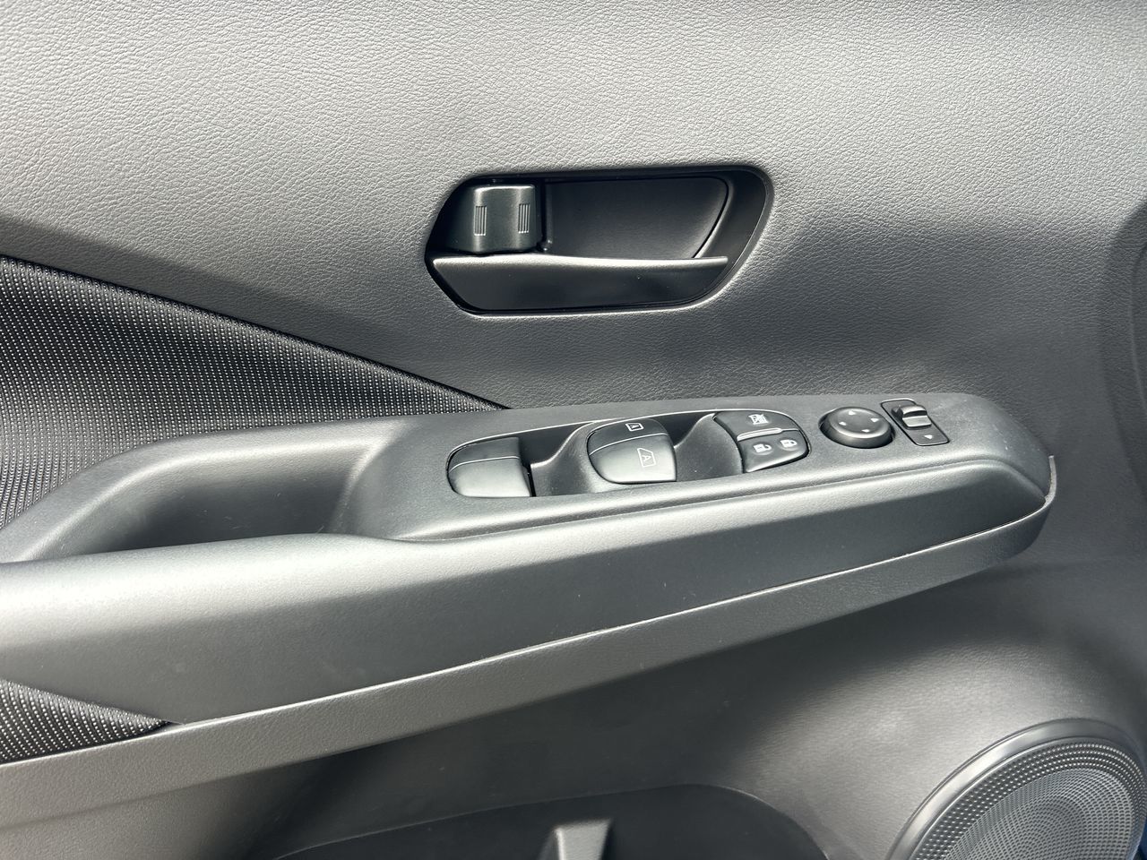 2025 Nissan Kicks Play in Vancouver, British Columbia