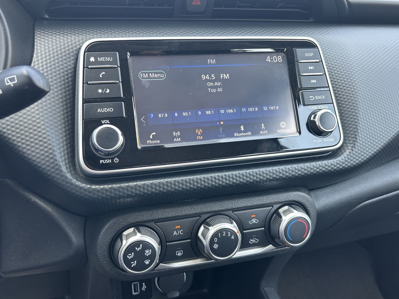 2021 Nissan Kicks