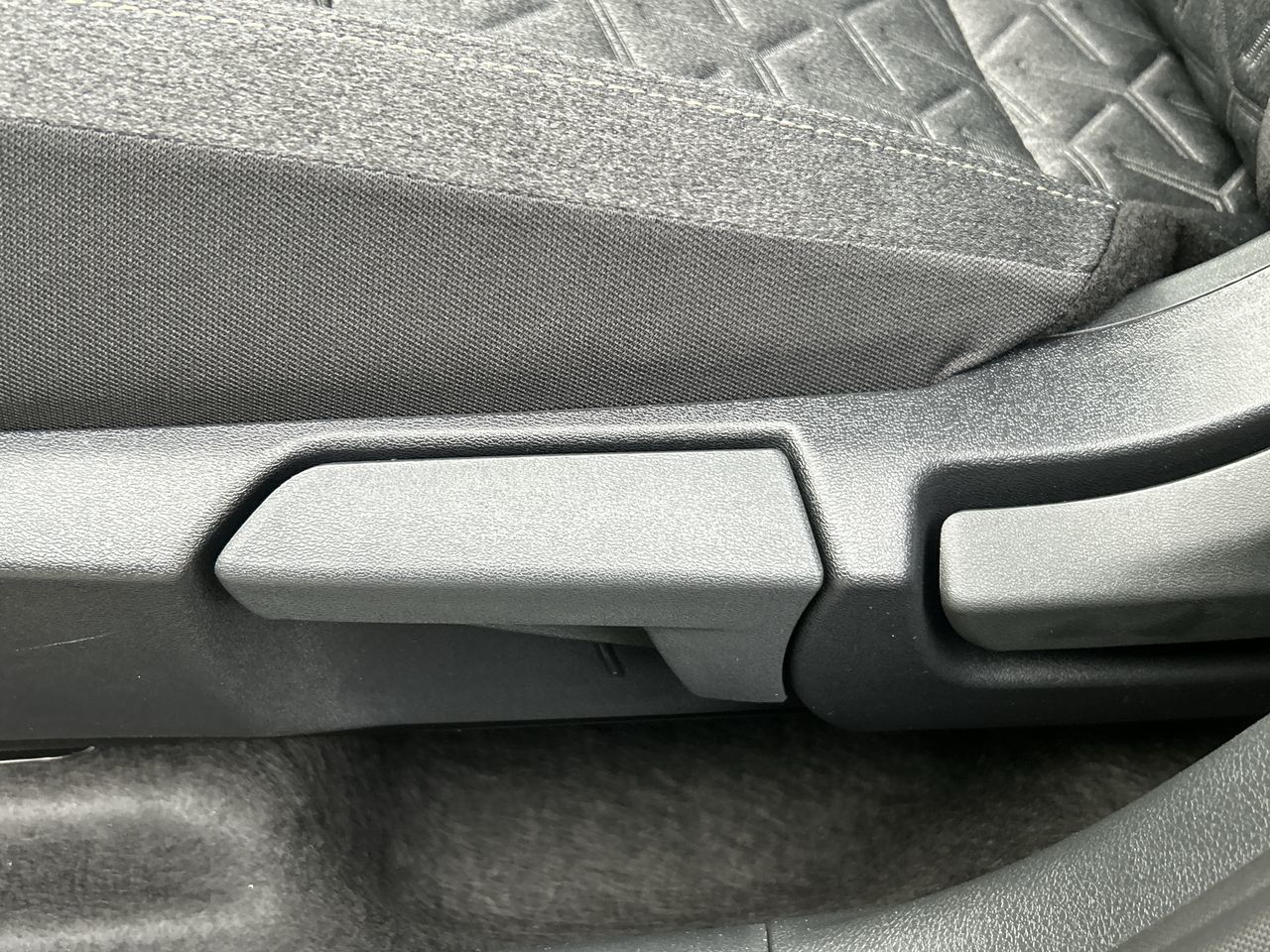 2025 Nissan Kicks in Vancouver, British Columbia