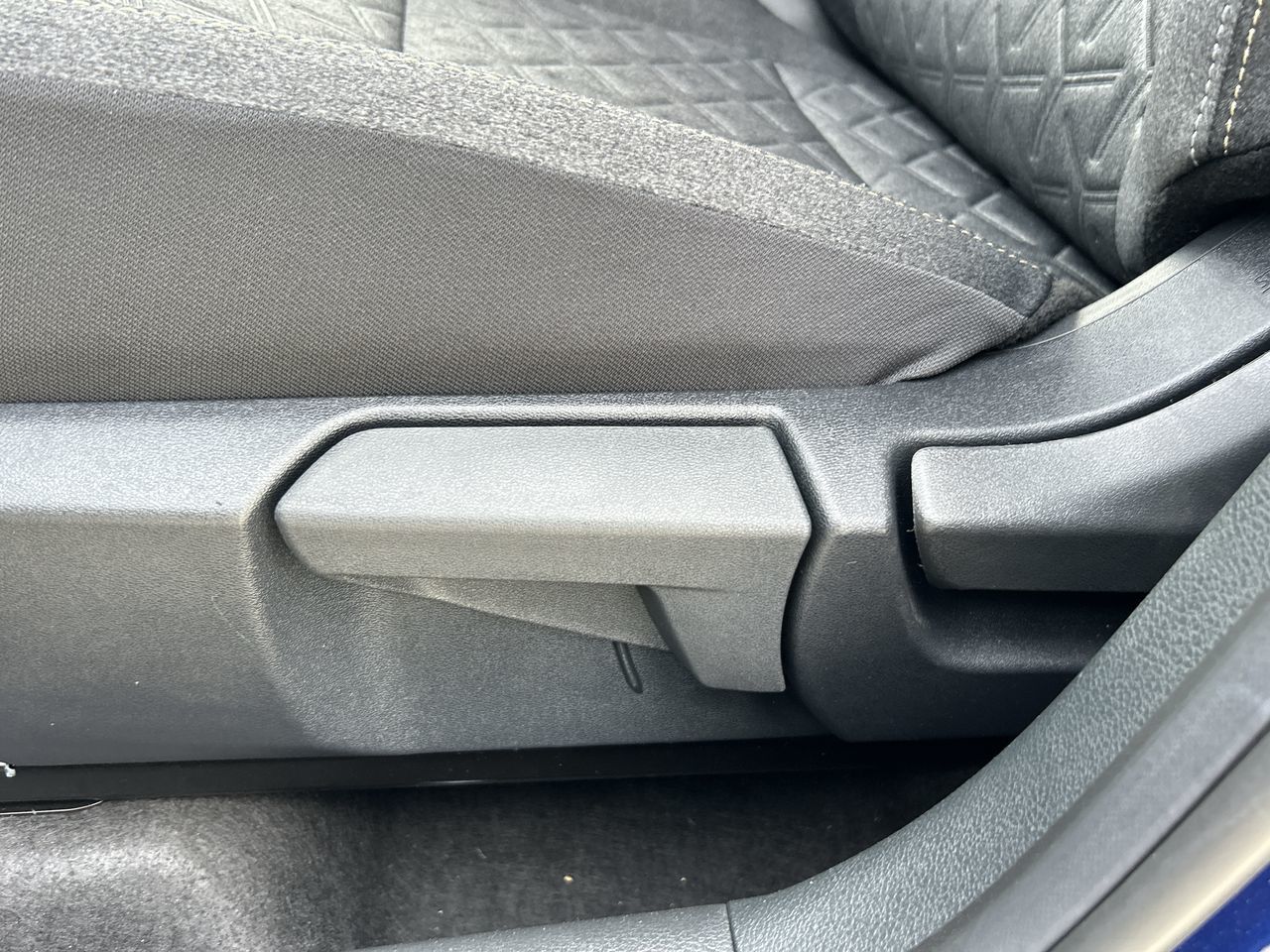 2025 Nissan Kicks in Vancouver, British Columbia