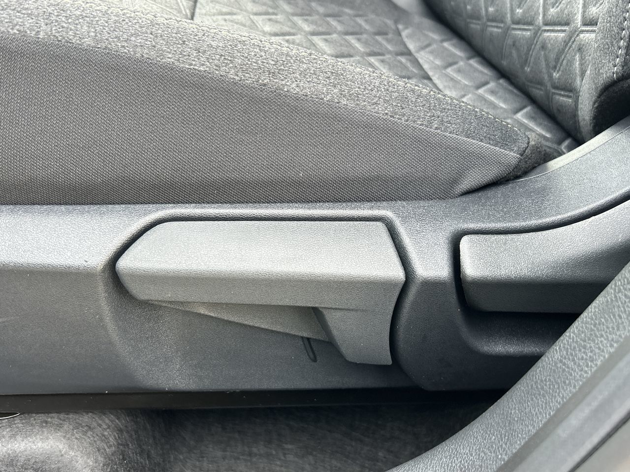 2025 Nissan Kicks in Vancouver, British Columbia