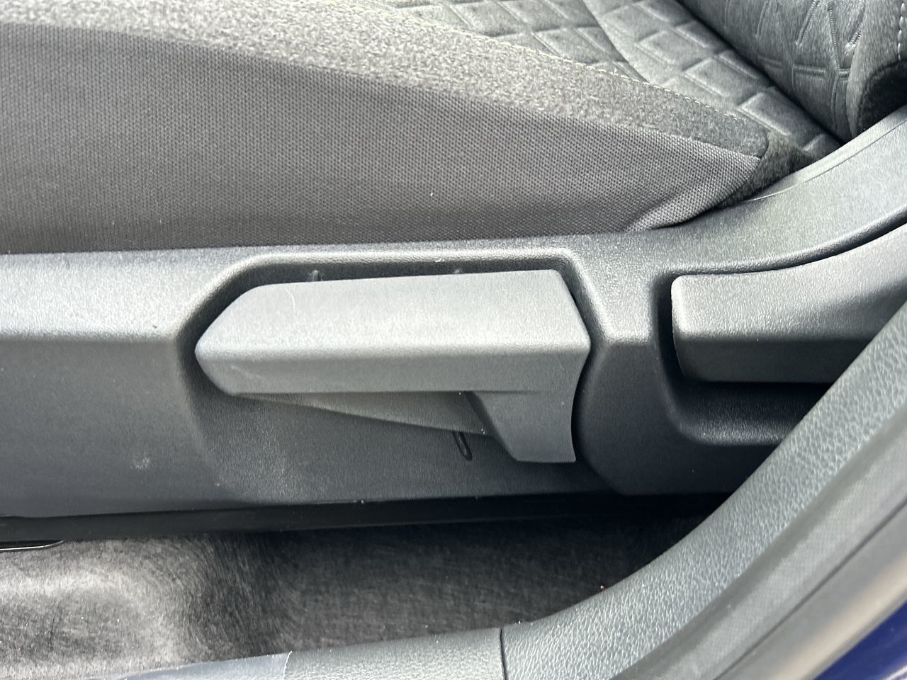2025 Nissan Kicks in Vancouver, British Columbia