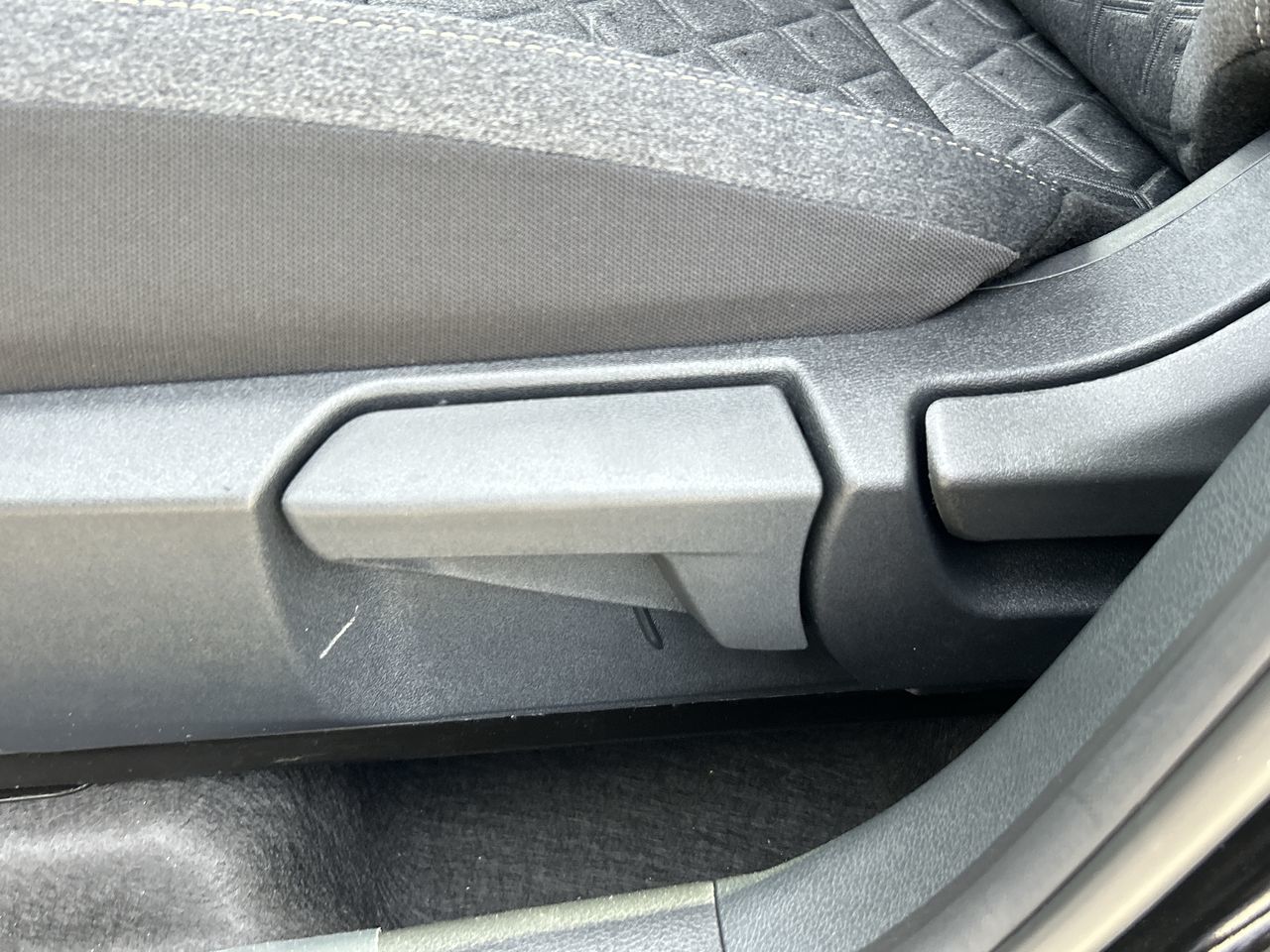 2025 Nissan Kicks in Vancouver, British Columbia