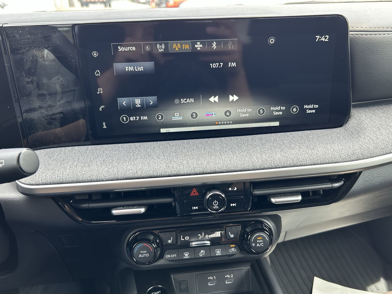 2025 Nissan Kicks in Vancouver, British Columbia