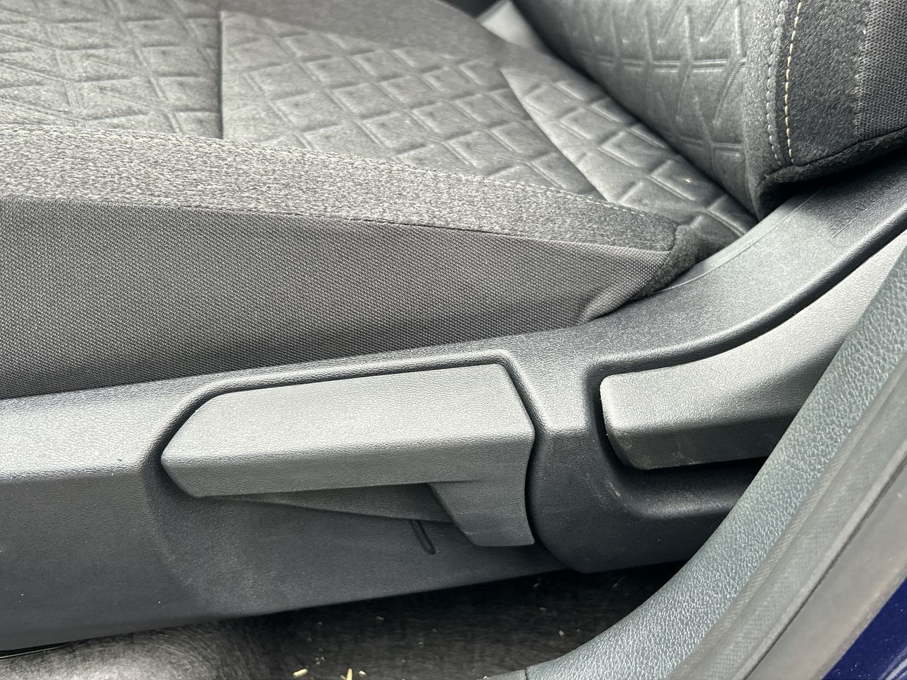 2025 Nissan Kicks in Vancouver, British Columbia