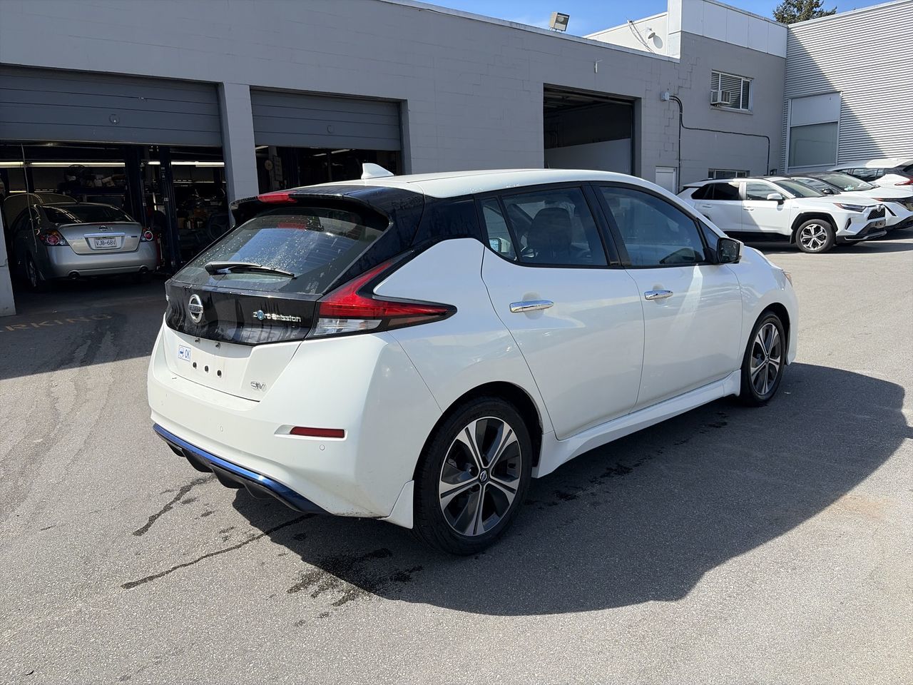 2021  Leaf