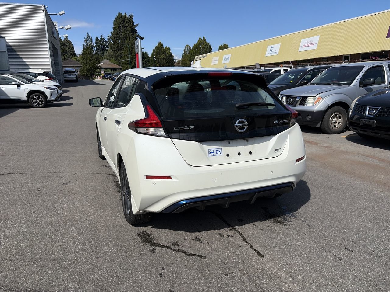 2021  Leaf