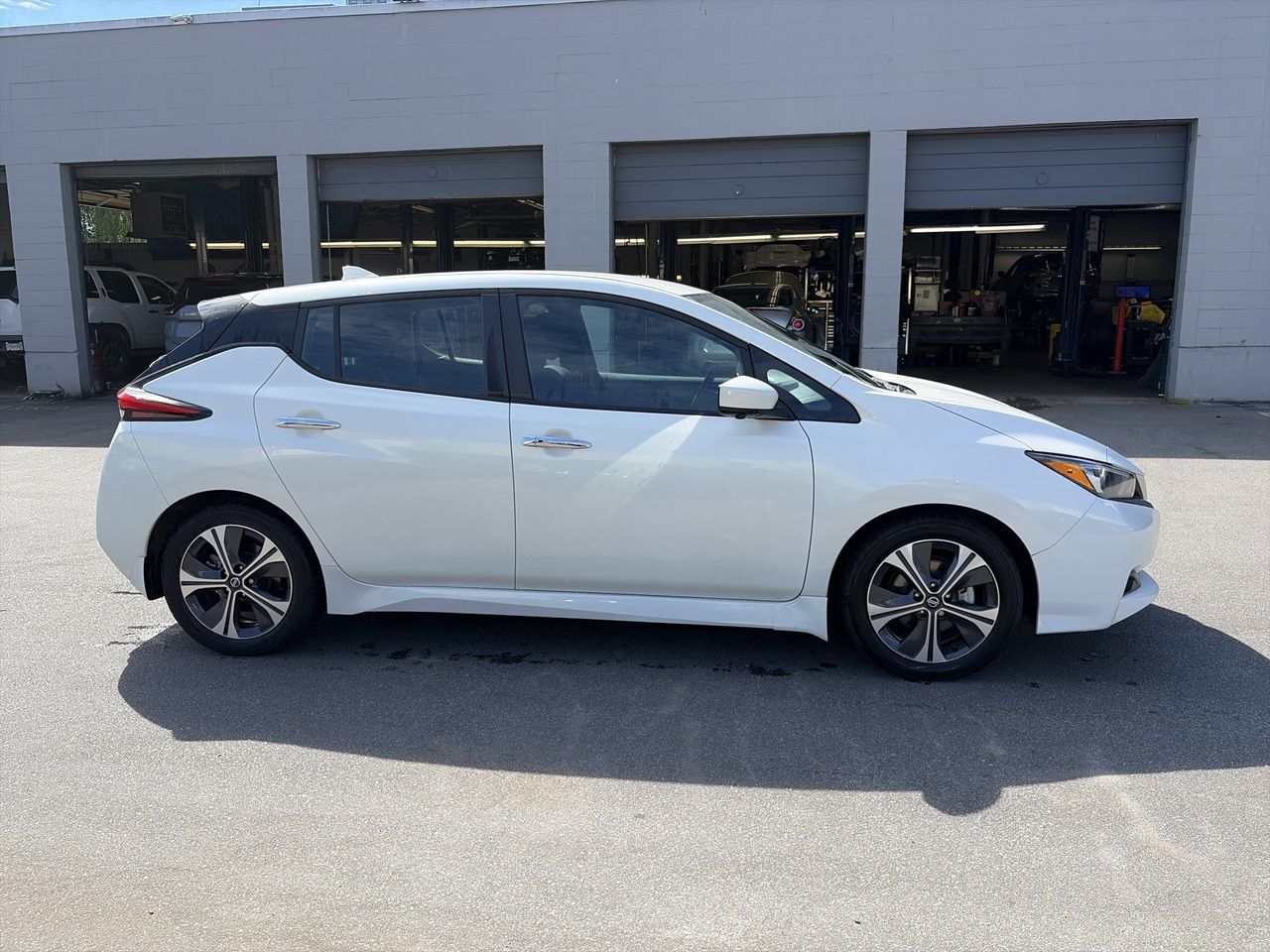 2021  Leaf