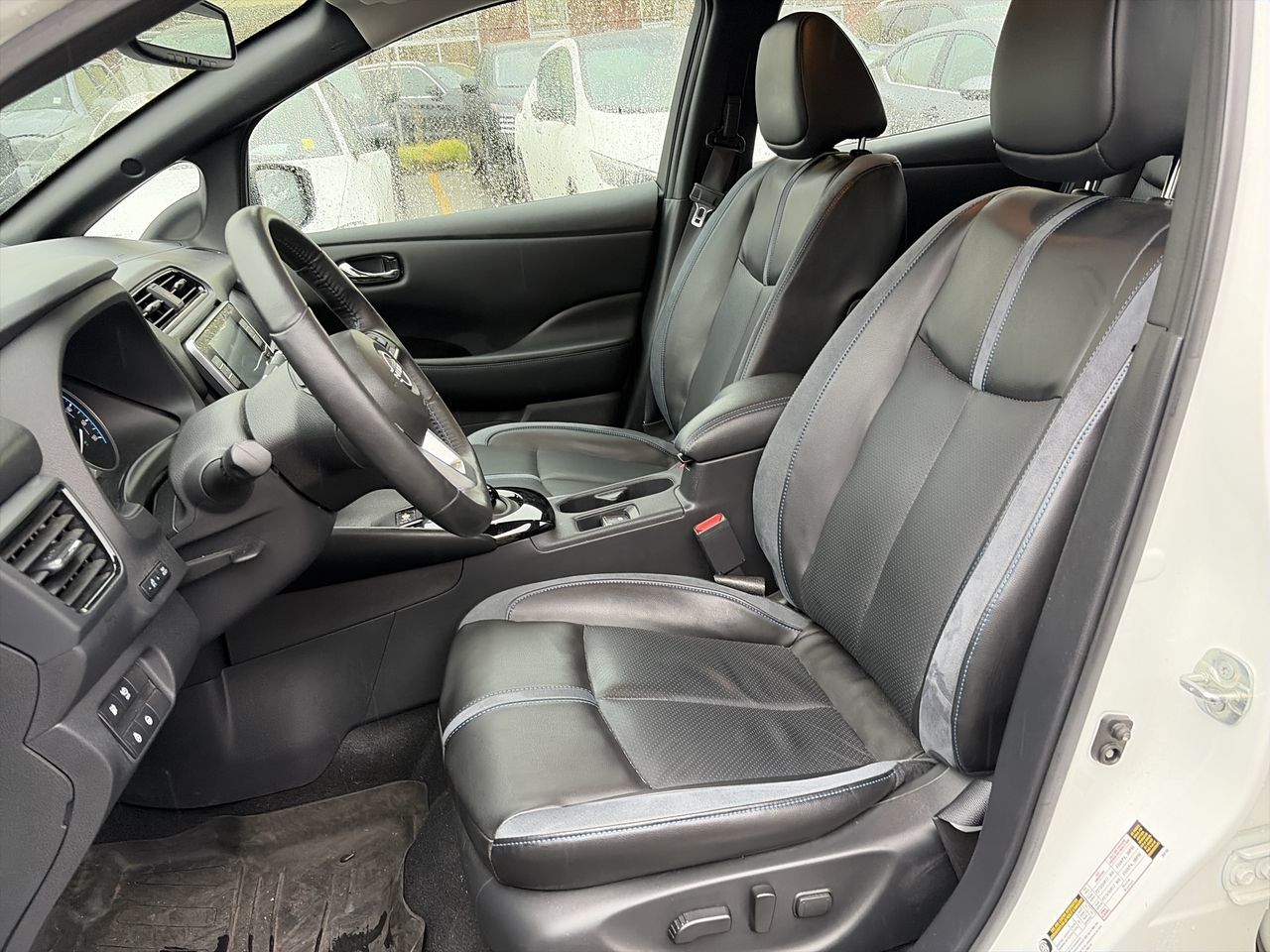 2023 Nissan Leaf