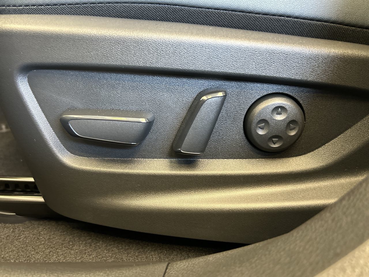 2026 Nissan LEAF