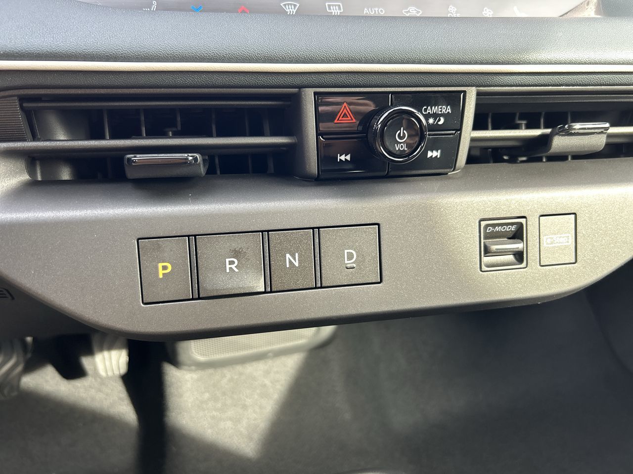 2026 Nissan LEAF